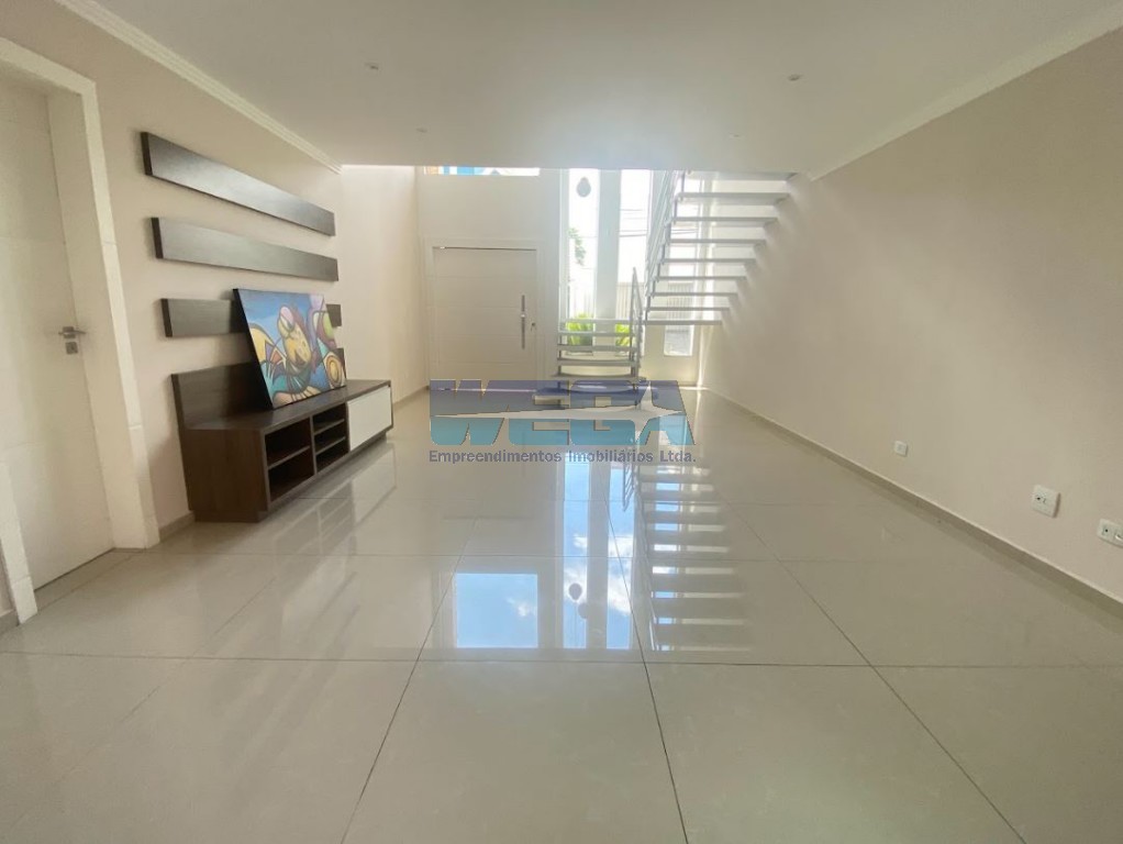 Casa para alugar em Orleans, Curitiba — Portal Chave Fácil
