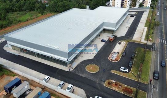 Loja para alugar em Xaxim, Curitiba — UNA