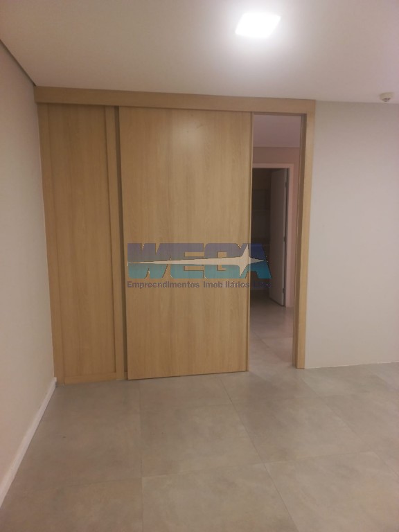Sala/Conjunto Comercial à venda em Agua Verde, Curitiba — Casa ao Lado - A sua imobiliária em Curitiba