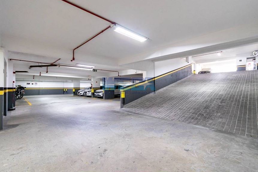 Sala/Conjunto Comercial à venda em Agua Verde, Curitiba — Outrasul Imobiliária