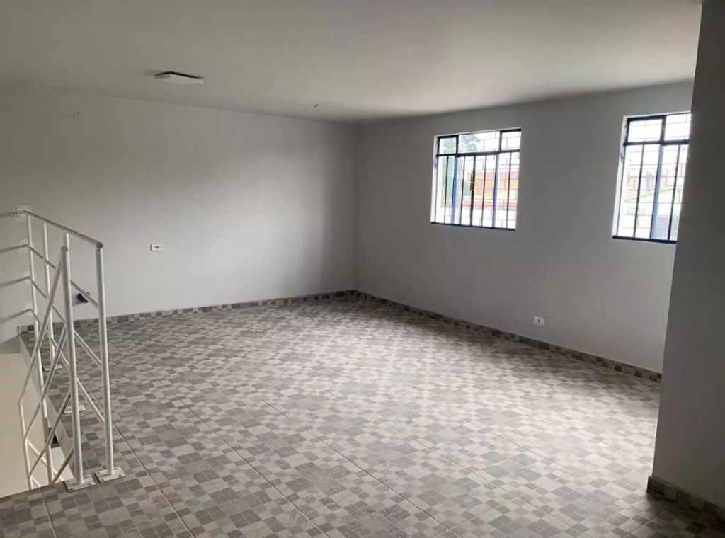 Barracão/Galpão para alugar em Boqueirao, Curitiba — Portal Chave Fácil