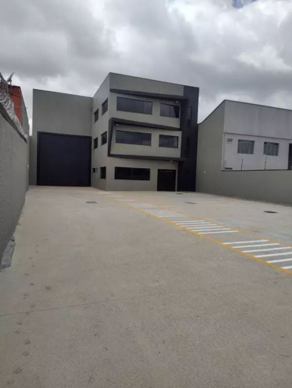 Barracão/Galpão para alugar em Boqueirao, Curitiba — Portal Chave Fácil