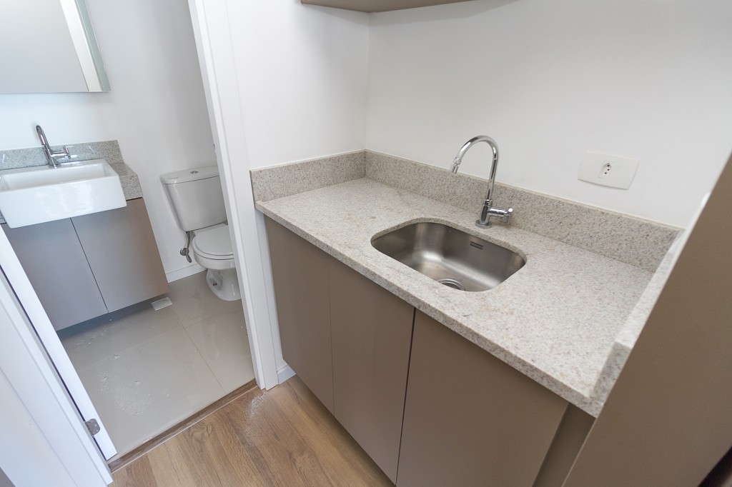 Cjto Comercial_sala para locacao no Ecoville em Curitiba com 57,04m² por R$ 3.300,00