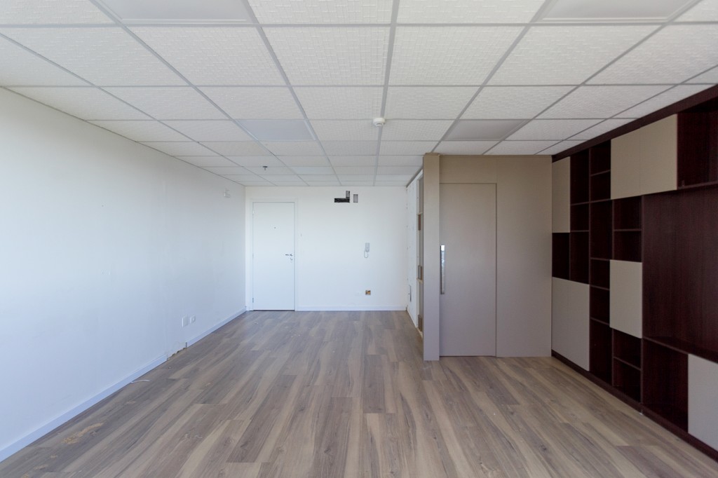 Cjto Comercial_sala para locacao no Ecoville em Curitiba com 57,04m² por R$ 3.300,00
