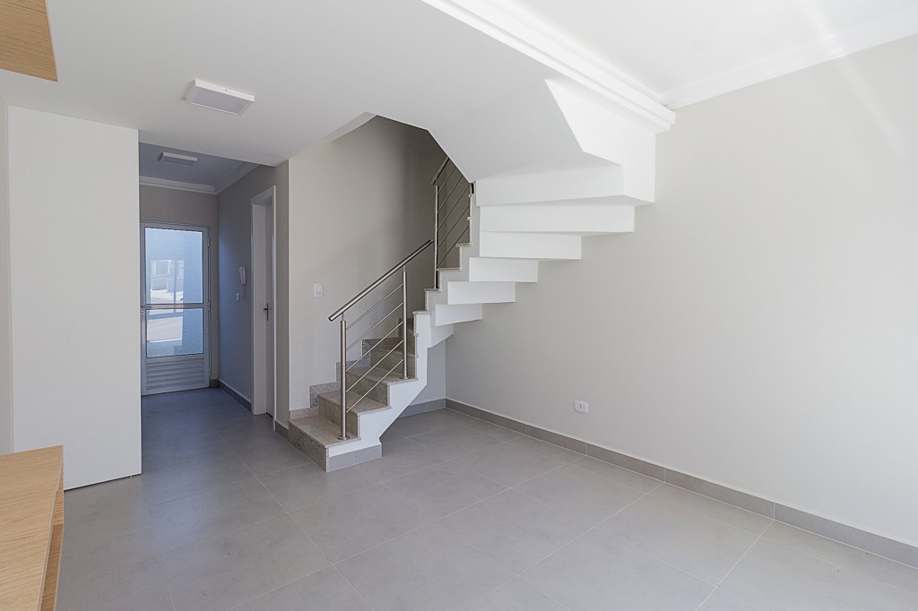 Casa Residencial para locacao no Santa Candida em Curitiba com 52,89m² por R$ 2.860,00