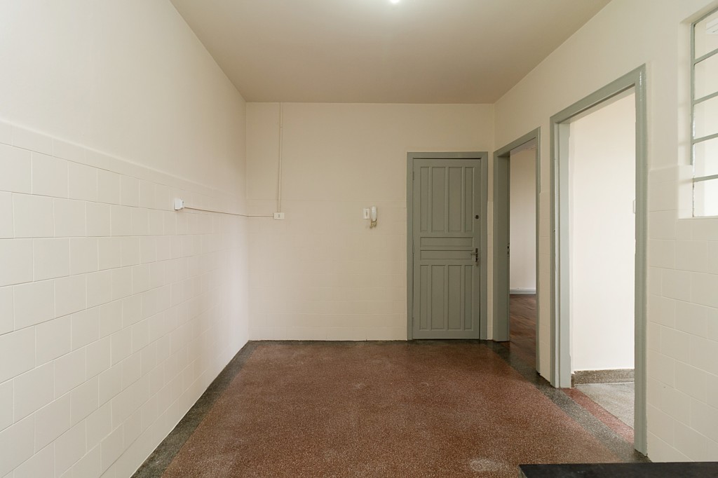 Apartamento para locacao no Centro em Curitiba com 50m² por R$ 2.200,00