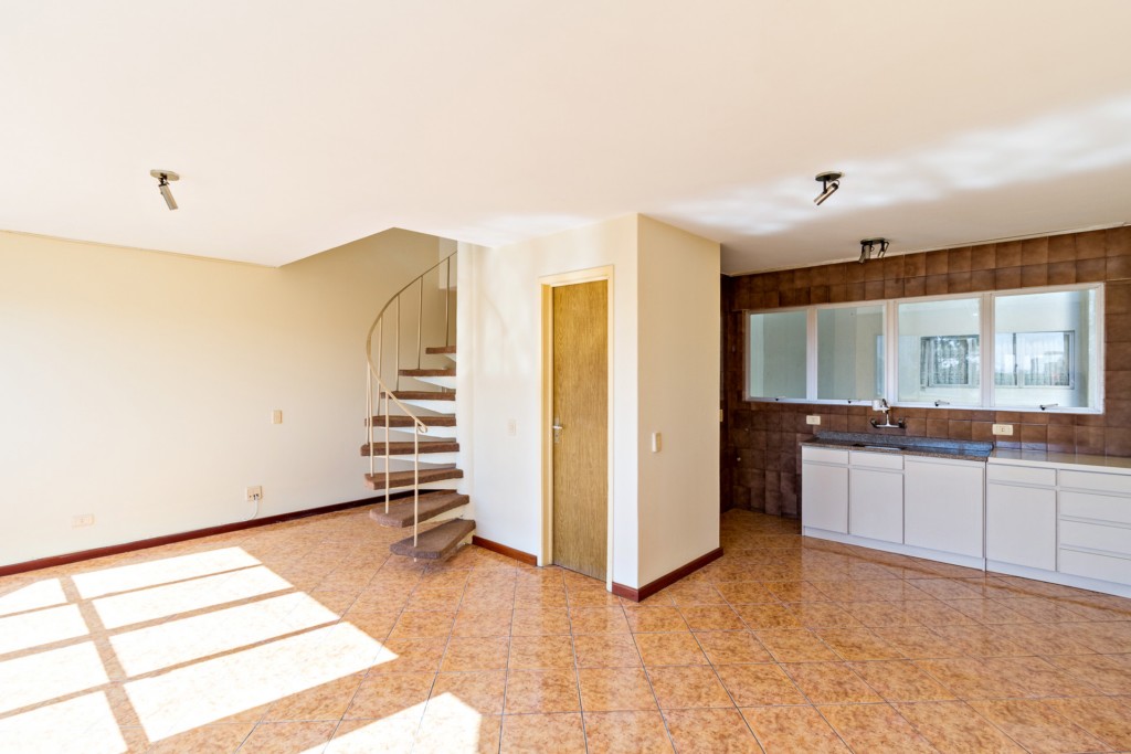 Apartamento para venda no Cristo Rei em Curitiba com 90,64m² por R$ 420.000,00