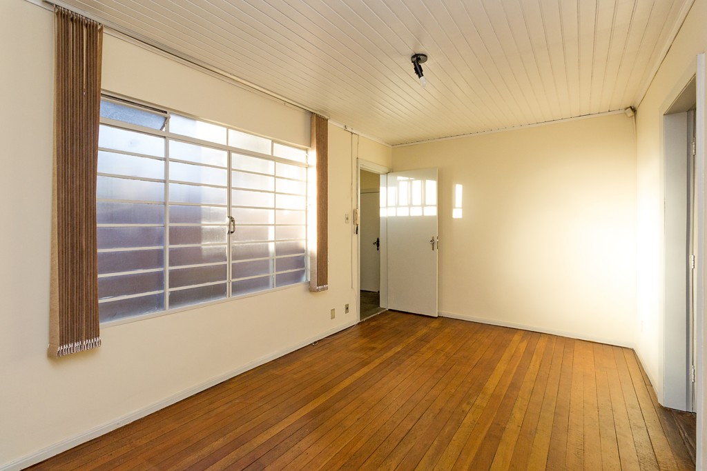 Cjto Comercial_sala para locacao no Centro em Curitiba com 75m² por R$ 2.750,00