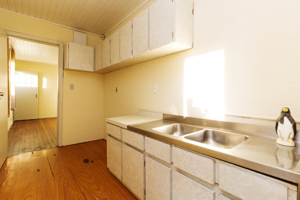 Cjto Comercial_sala para locacao no Centro em Curitiba com 75m² por R$ 2.750,00