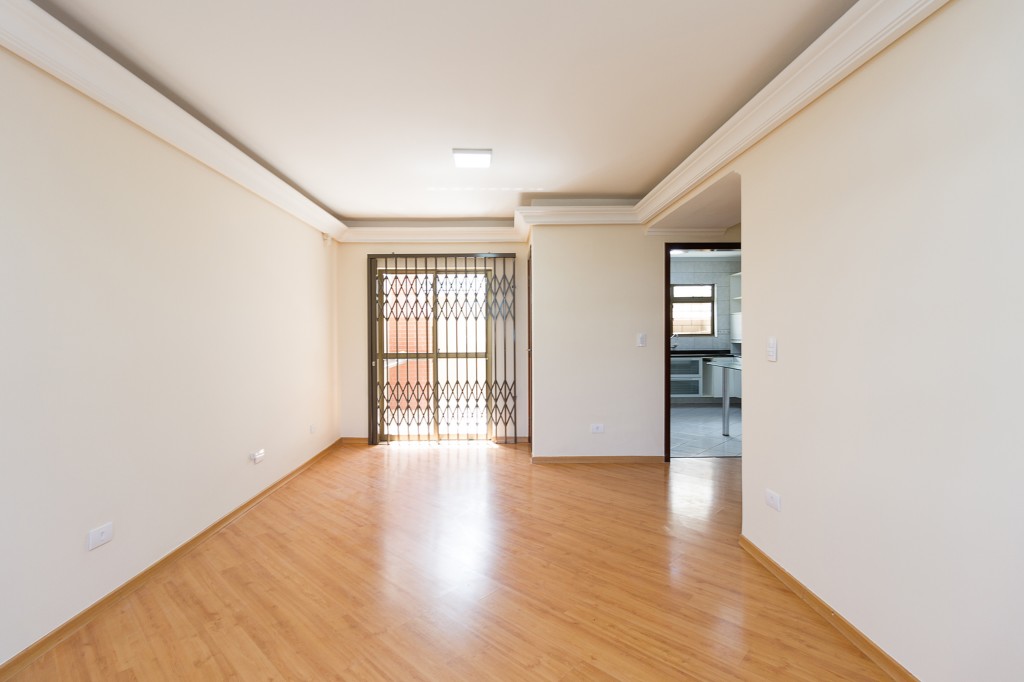 Sobrado para venda no Uberaba em Curitiba com 158,27m² por R$ 730.000,00