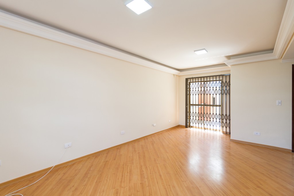 Sobrado para venda no Uberaba em Curitiba com 158,27m² por R$ 730.000,00