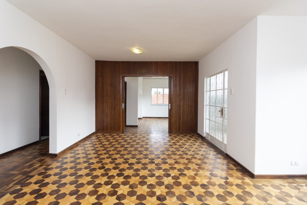 Casa Residencial para venda no Bom Retiro em Curitiba com 275m² por R$ 1.680.000,00