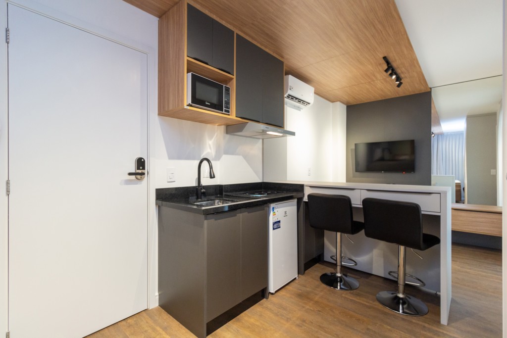 Apartamento para locacao no Alto da Gloria em Curitiba com 51m² por R$ 2.585,00