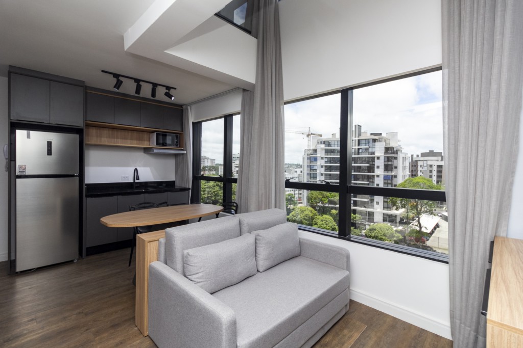 Apartamento para locacao no Alto da Gloria em Curitiba com 81m² por R$ 4.620,00