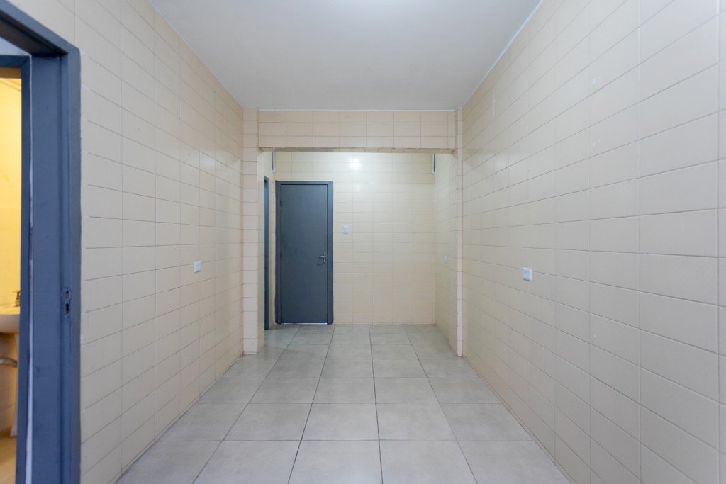 Apartamento para locacao no Centro em Curitiba com 150,85m² por R$ 2.640,00