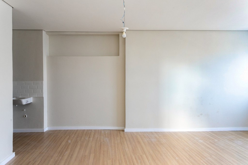Cjto Comercial_sala para locacao no Reboucas em Curitiba com 26,5m² por R$ 1.760,00