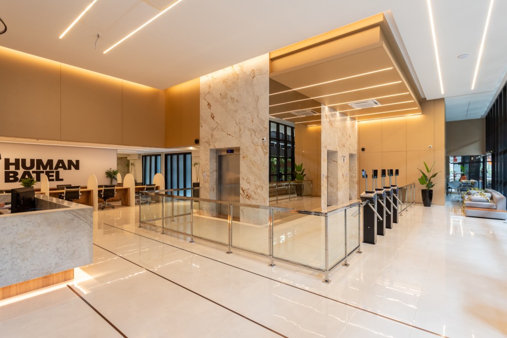 Cjto Comercial_sala para locacao no Centro em Curitiba com 62,82m² por R$ 2.750,00