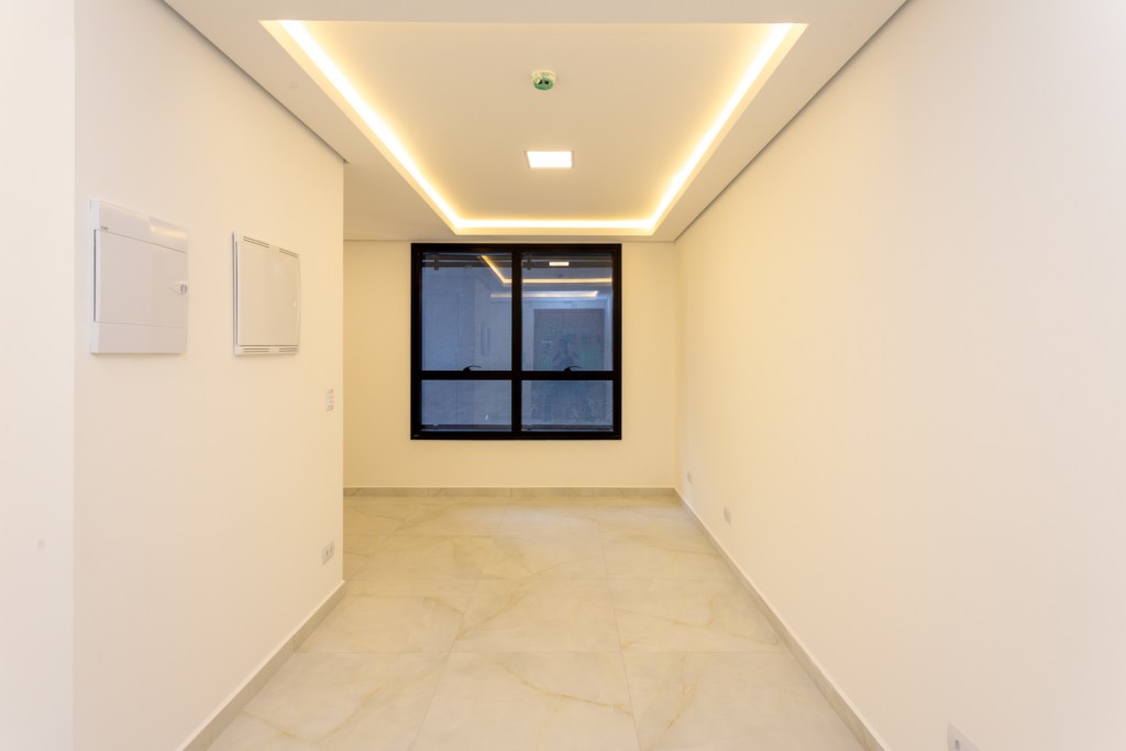 Cjto Comercial_sala para locacao no Centro em Curitiba com 62,82m² por R$ 2.750,00