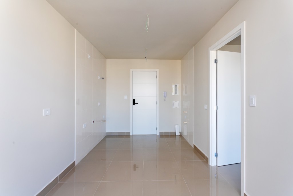 Apartamento para locacao no Centro em Curitiba com 49,42m² por R$ 2.090,00
