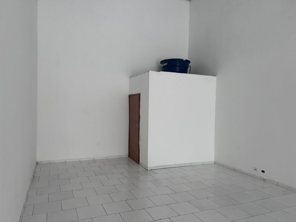 Loja para locacao no Atuba em Colombo com 121m² por R$ 4.950,00