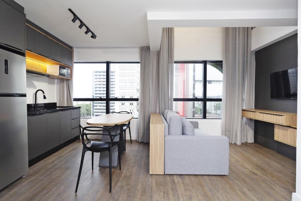 Apartamento para locacao no Alto da Gloria em Curitiba com 81m² por R$ 4.675,00