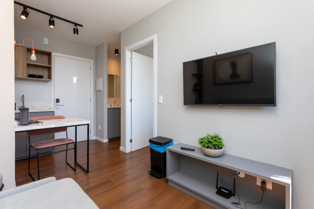 Apartamento para locacao no Centro em Curitiba com 39m² por R$ 2.310,00