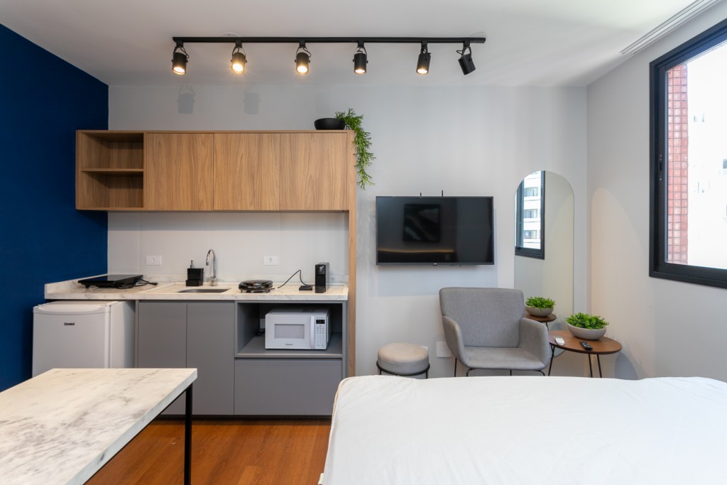 Apartamento para locacao no Centro em Curitiba com 39m² por R$ 2.090,00