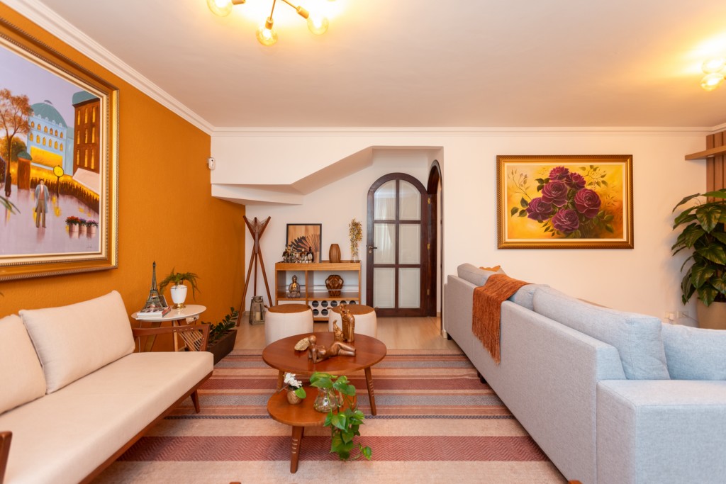 Sobrado para venda no Capao da Imbuia em Curitiba com 244m² por R$ 1.300.000,00