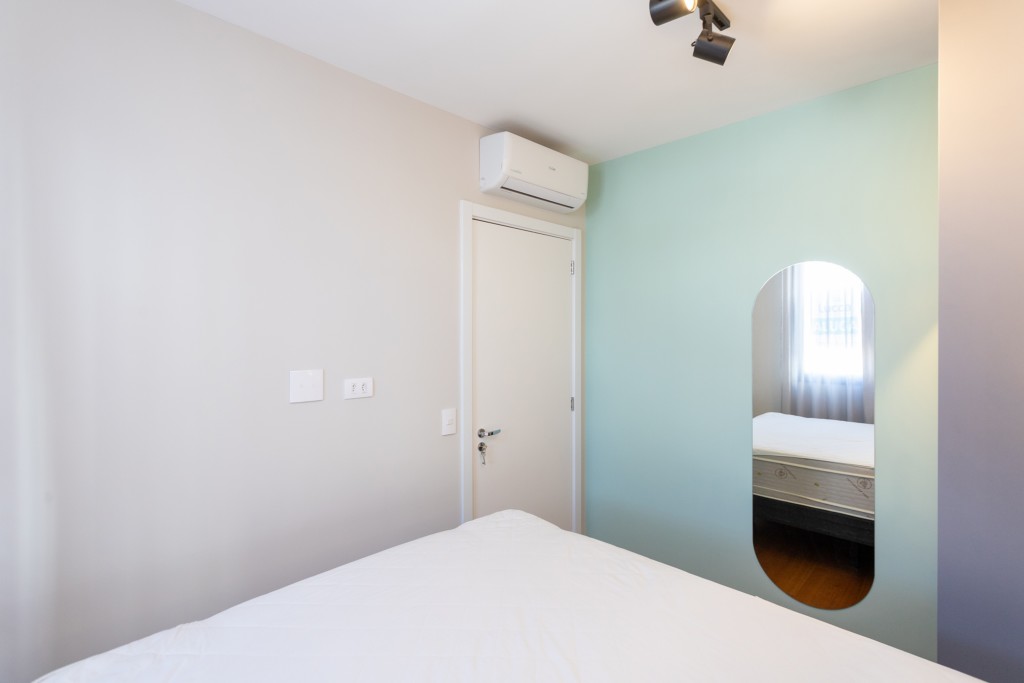 Apartamento para locacao no Centro em Curitiba com 36,18m² por R$ 2.365,00