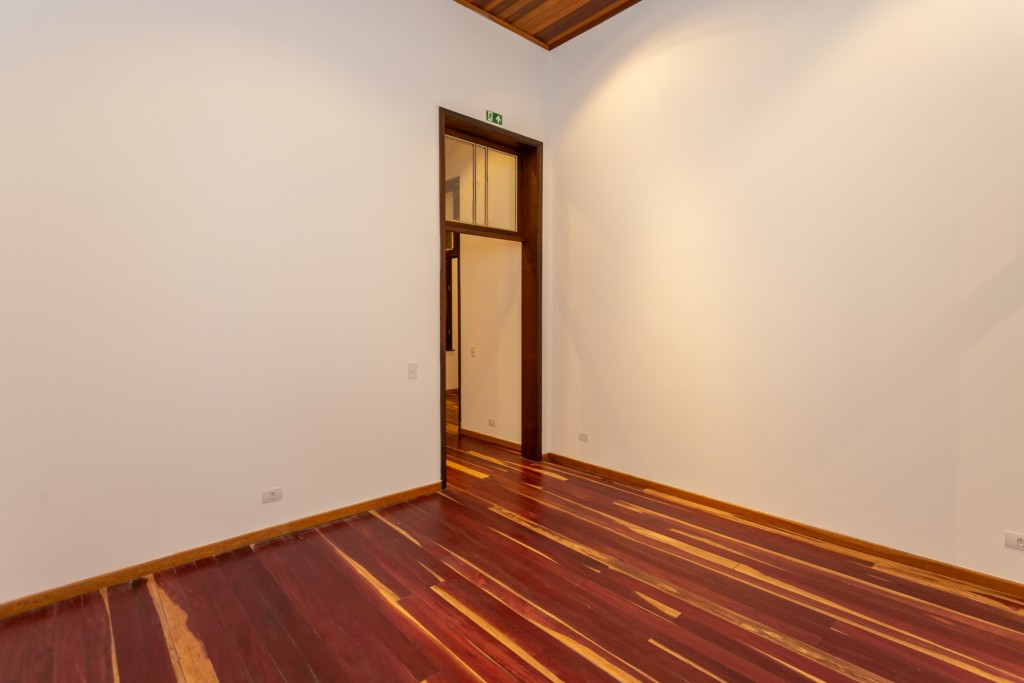 Casa Comercial para locacao no Prado Velho em Curitiba com 179,85m² por R$ 5.500,00