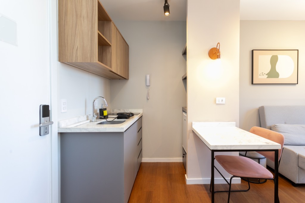 Apartamento para locacao no Centro em Curitiba com 39,69m² por R$ 2.530,00