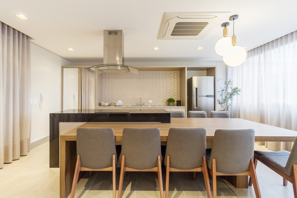 Apartamento para locacao no Centro em Curitiba com 36,18m² por R$ 2.420,00