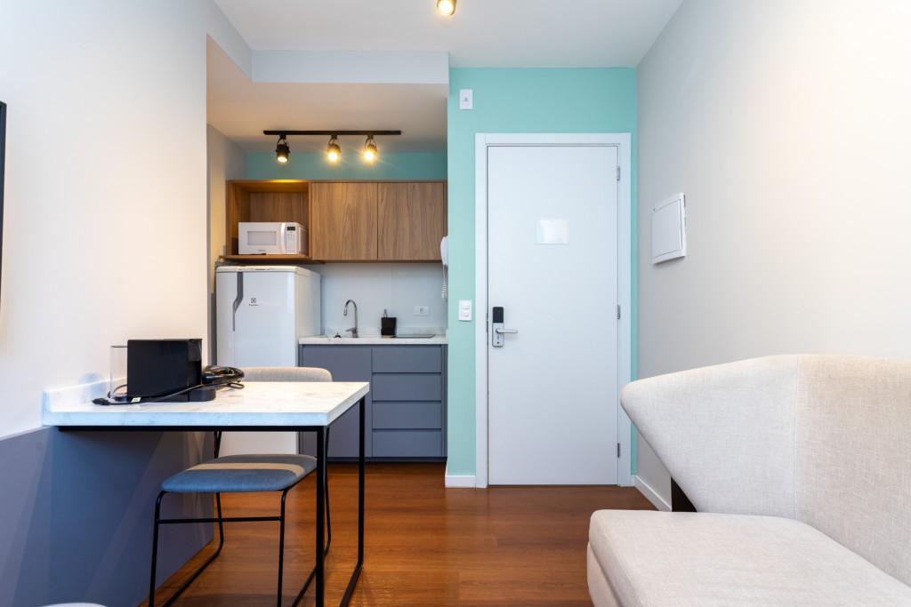 Apartamento para locacao no Centro em Curitiba com 36,18m² por R$ 2.420,00