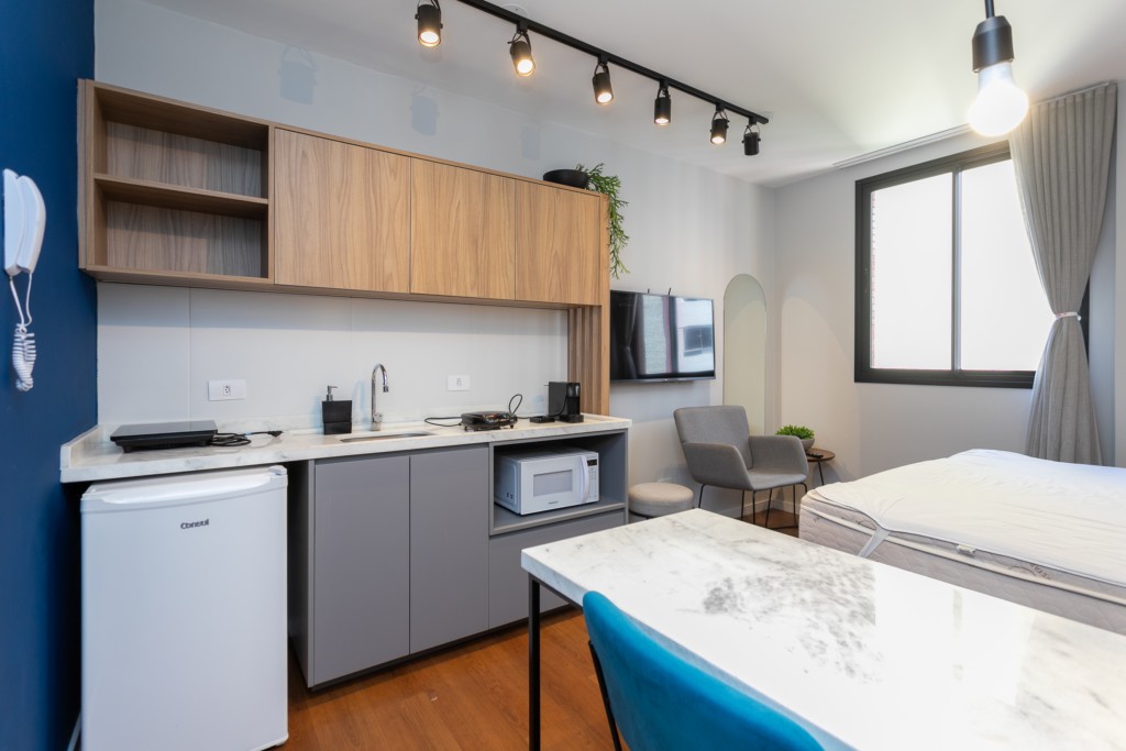 Apartamento para locacao no Centro em Curitiba com 31,36m² por R$ 2.310,00