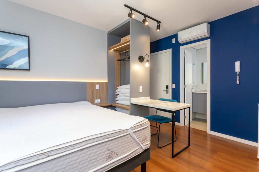 Apartamento para locacao no Centro em Curitiba com 31,36m² por R$ 2.310,00