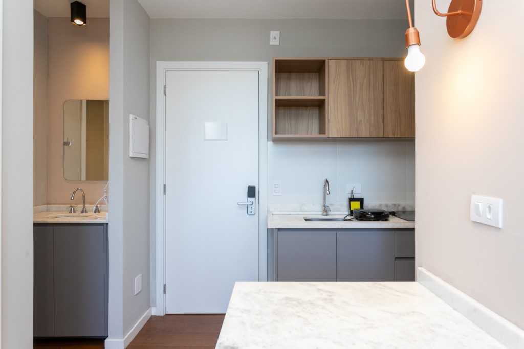 Apartamento para locacao no Centro em Curitiba com 39,69m² por R$ 2.585,00