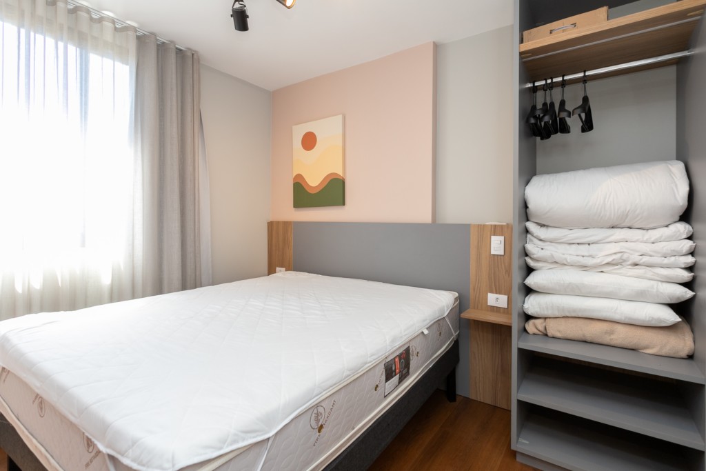 Apartamento para locacao no Centro em Curitiba com 39,69m² por R$ 2.585,00