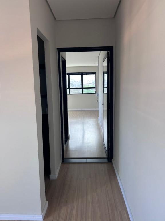 Cjto Comercial_sala para locacao no Reboucas em Curitiba com 29,42m² por R$ 1.650,00