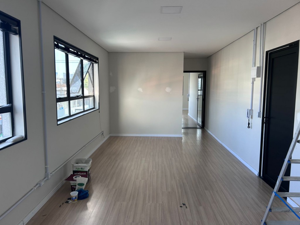 Cjto Comercial_sala para locacao no Reboucas em Curitiba com 55,37m² por R$ 3.300,00