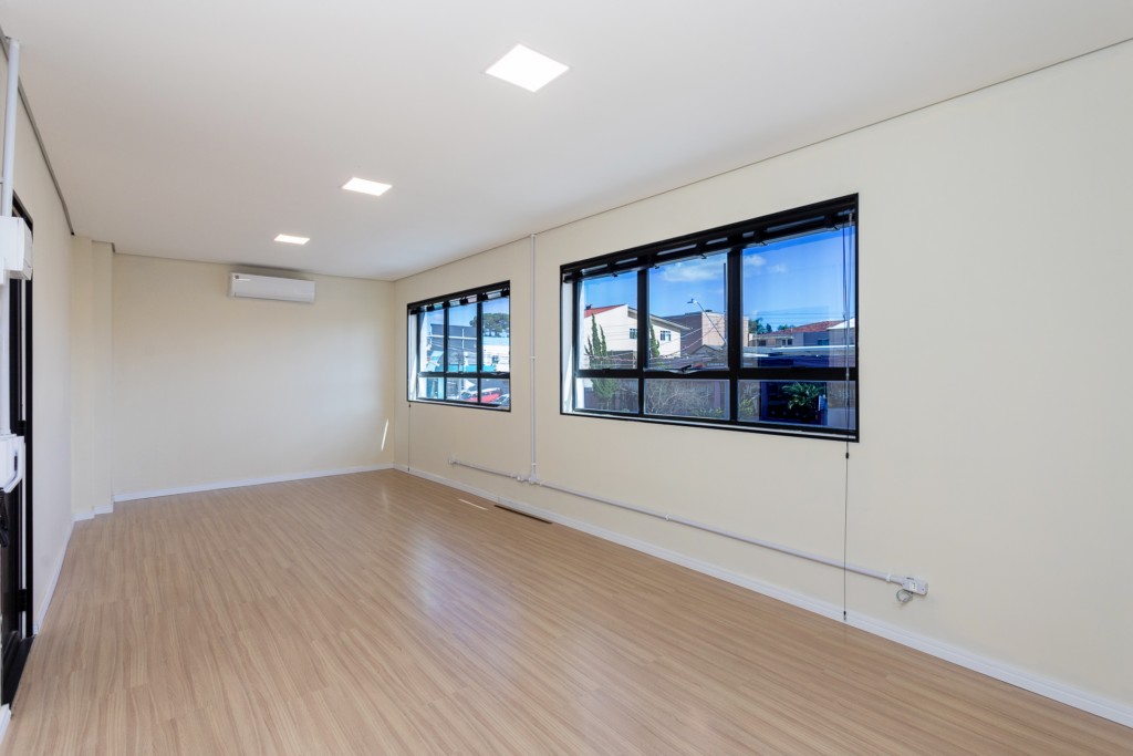 Cjto Comercial_sala para locacao no Reboucas em Curitiba com 55,37m² por R$ 3.300,00