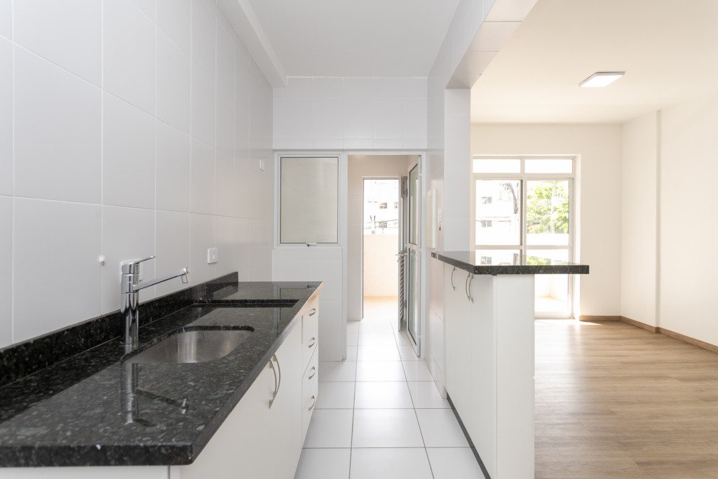 Apartamento para locacao no Merces em Curitiba com 118,6m² por R$ 4.950,00