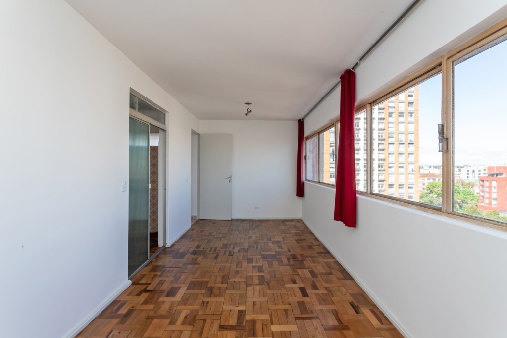 Apartamento para venda no Centro em Curitiba com 70,81m² por R$ 350.000,00