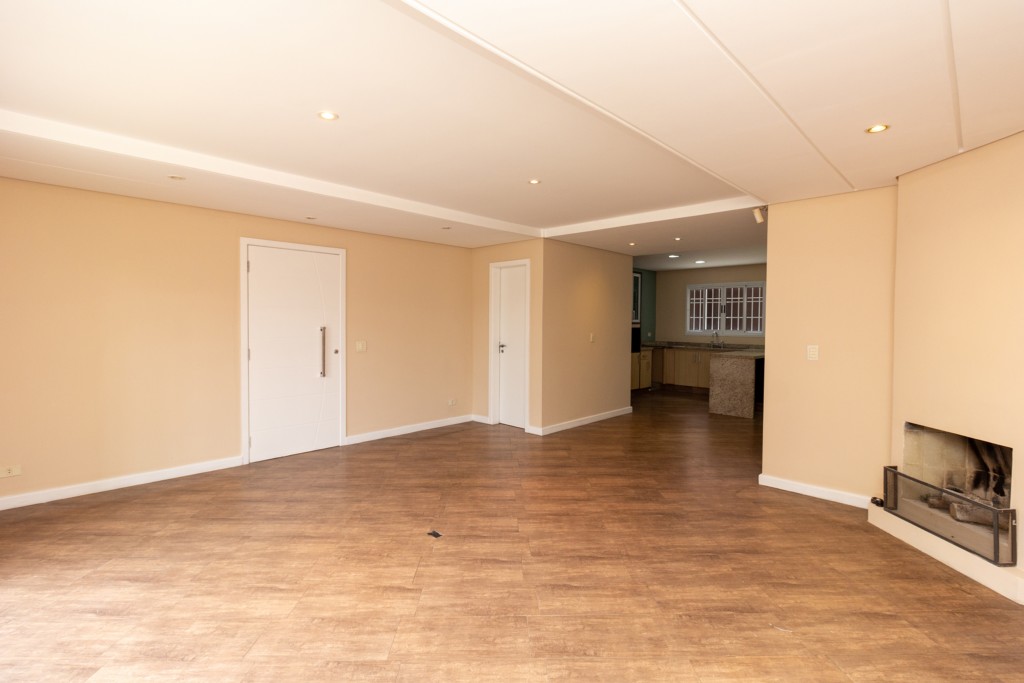 Casa Residencial para locacao no Vista Alegre em Curitiba com 215m² por R$ 6.600,00