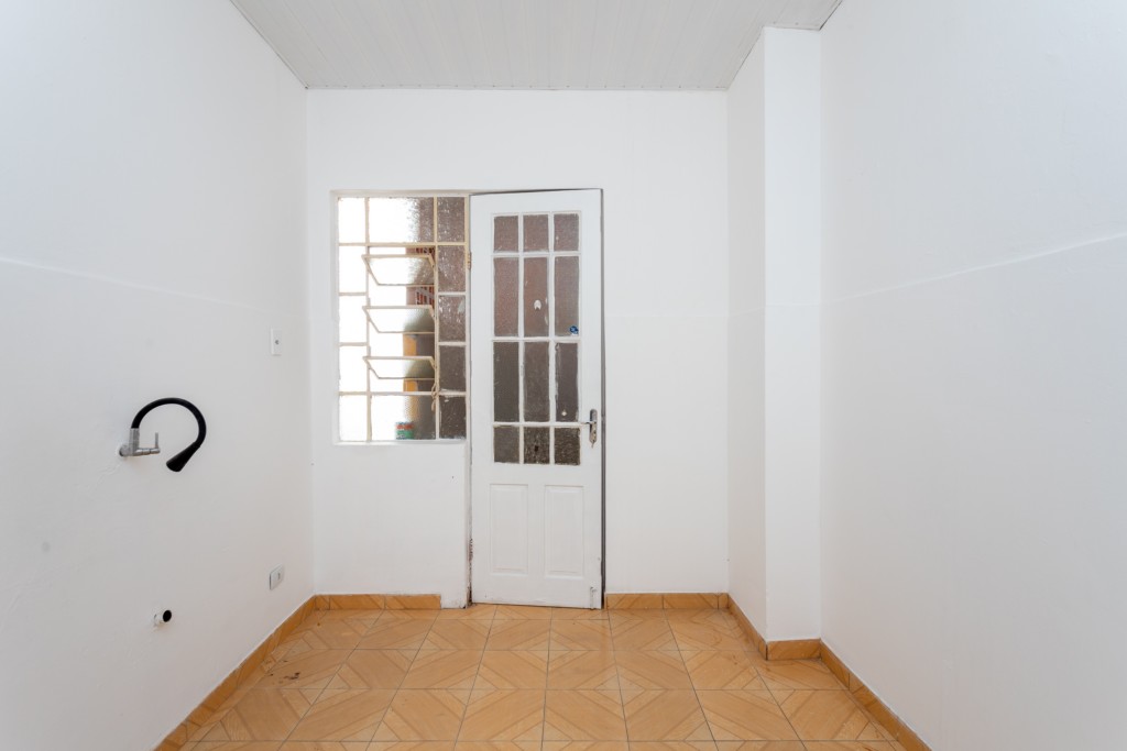 Apartamento para locacao no Centro em Curitiba com 50m² por R$ 2.200,00