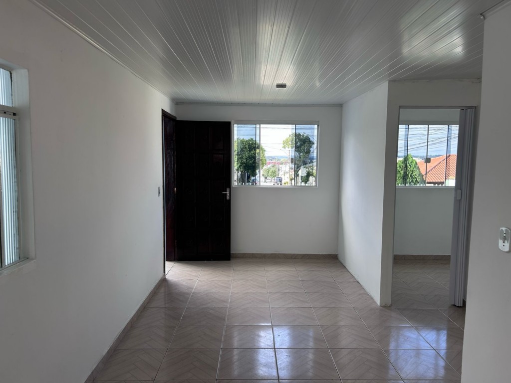 Casa Residencial para locacao no Alto Boqueirao em Curitiba com 120m² por R$ 2.200,00