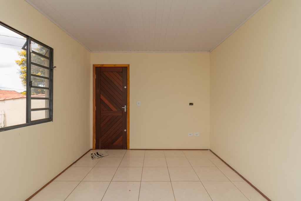 Casa Residencial para locacao no Santa Candida em Curitiba com 50m² por R$ 1.925,00