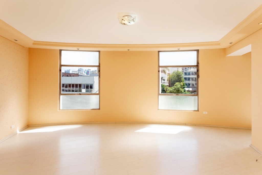 Apartamento para venda no Centro em Curitiba com 140,17m² por R$ 480.000,00