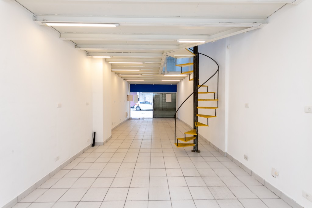 Loja para locacao no Centro em Curitiba com 80m² por R$ 3.850,00