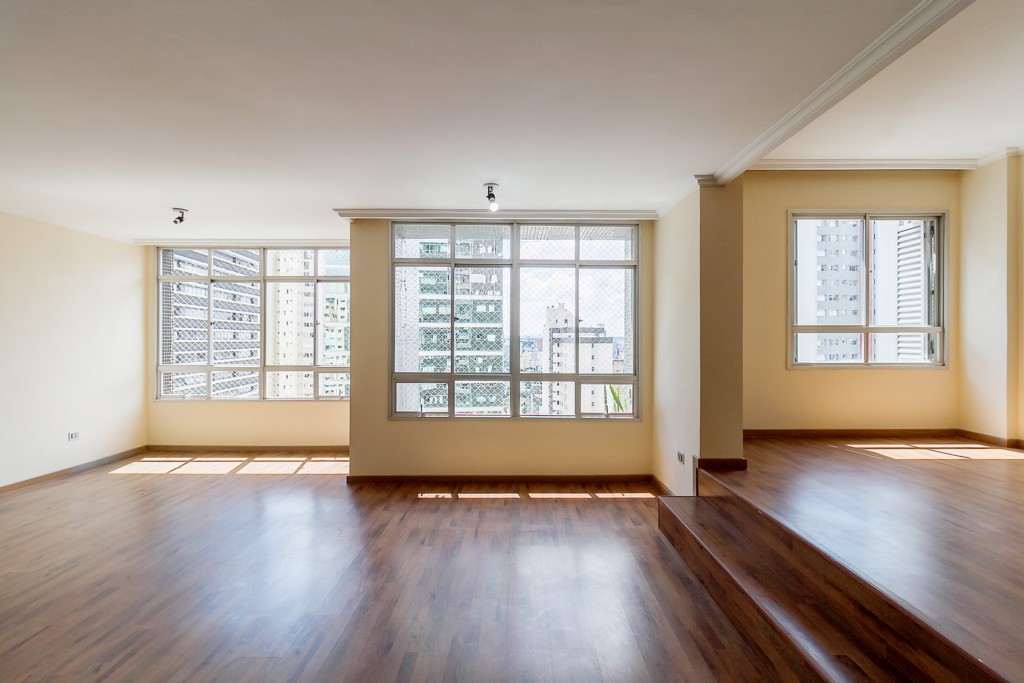 Apartamento para locacao no Batel em Curitiba com 266,26m² por R$ 5.500,00