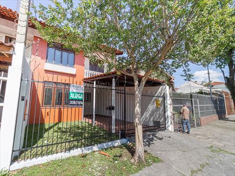 Casa Residencial para locacao no Parolin em Curitiba com 110m² por R$ 3.520,00